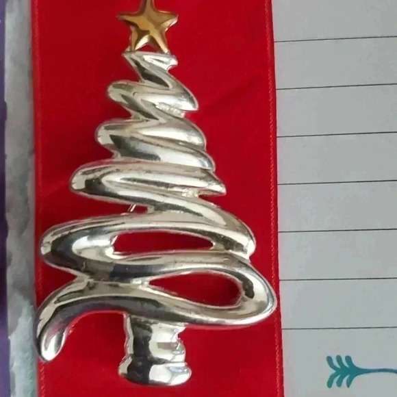 FREE ☆☆Kitty pins + tree when bundled - Picture 5 of 9